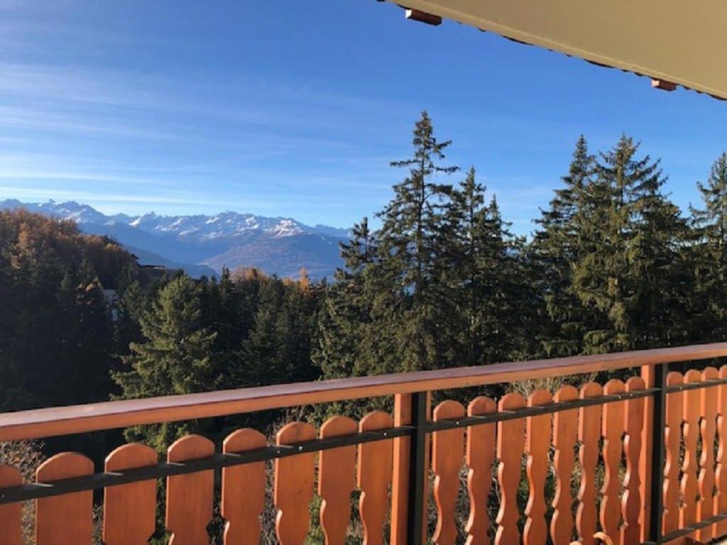 Between Slopes And Golf Facing The Alps Crans-Montana Kültér fotó